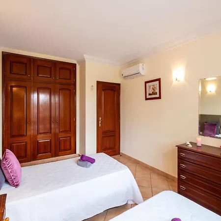 Villa In Algarve With Pool Near Beaches Βίλα